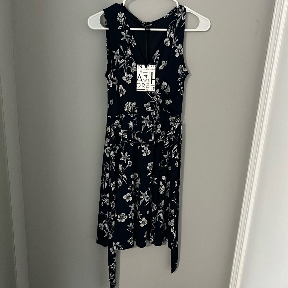 NWT 41 Hawthorn Floral Wrap Dress - XSP